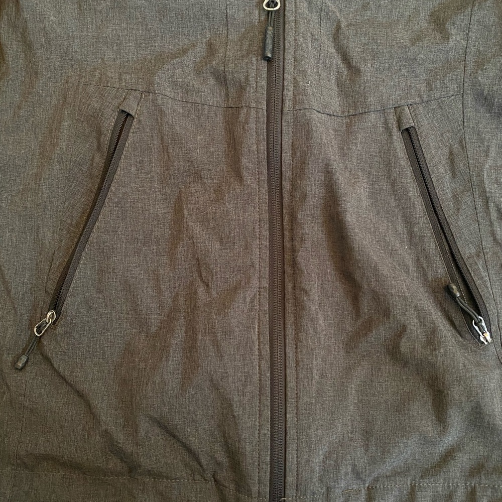 North Face Raincoat - Picture 8 of 9